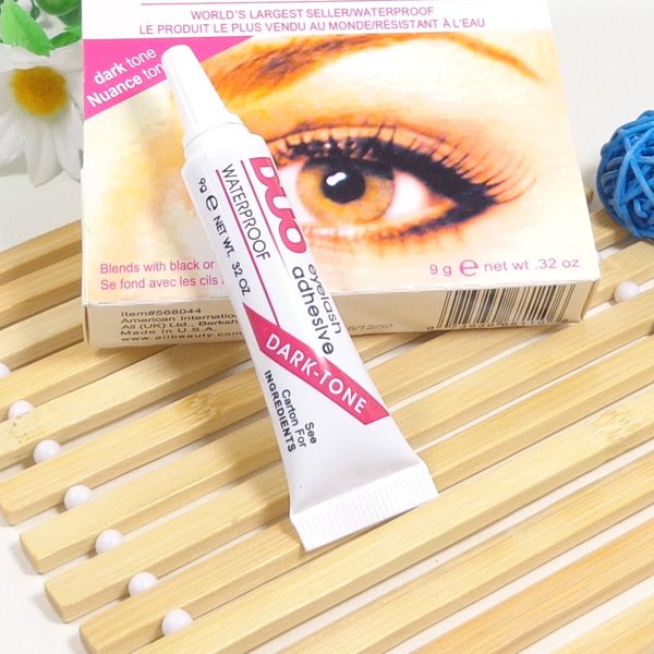 Best Eyelash Glue for Sensitive Eyes 004